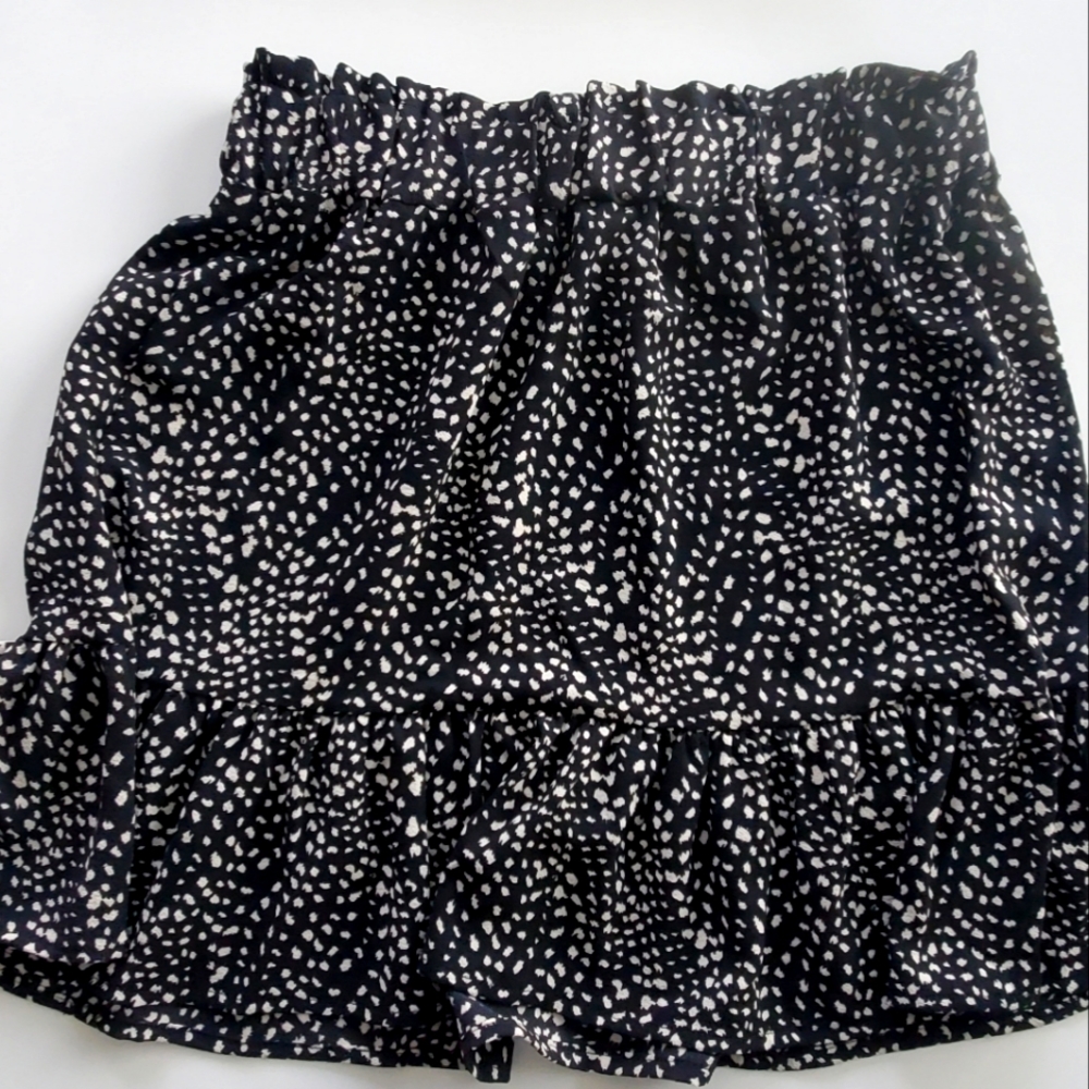 🌟 Italian Polkadot Skirt - Size M - Excellent Condition 🌟